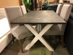 Matbord + 4st stolar